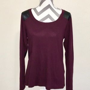 🖤VS Burgundy Top🍇